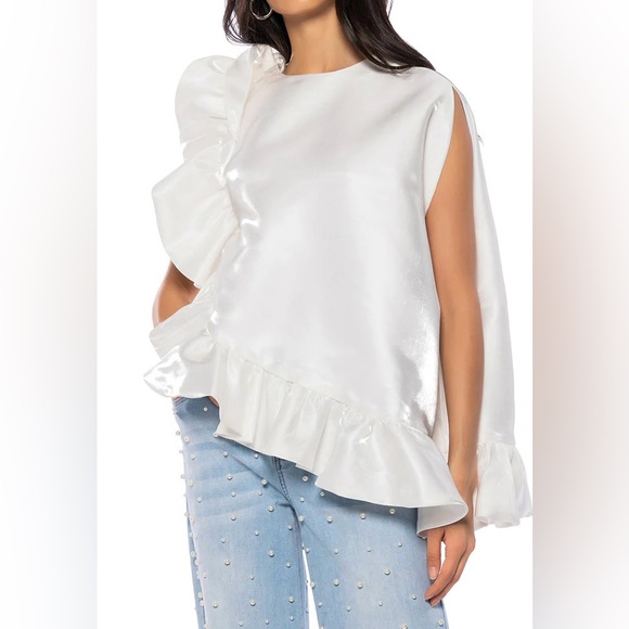 AKIRA Look My Way Asymmetrical Ruffle Top - Picture 6 of 10